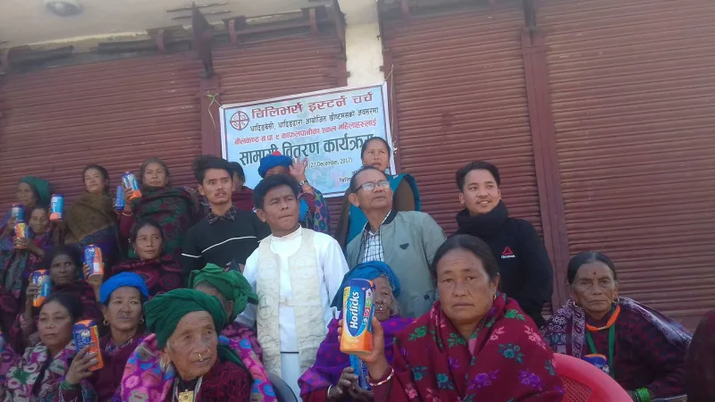 विलिभर्स ईस्टर्न चर्च धादिङद्वारा काफलपानीका एकल महिलाहरुलाई जाडोको सामाग्री हस्तान्तरण