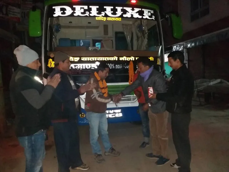 सोमबार देखी धादिङ-काठमाडौँ डिलक्स बस संचालनमा