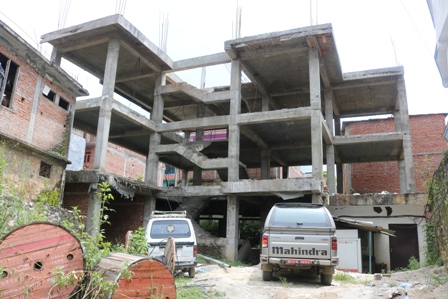 नेपाल टेलिकमको भवन अलपत्र
