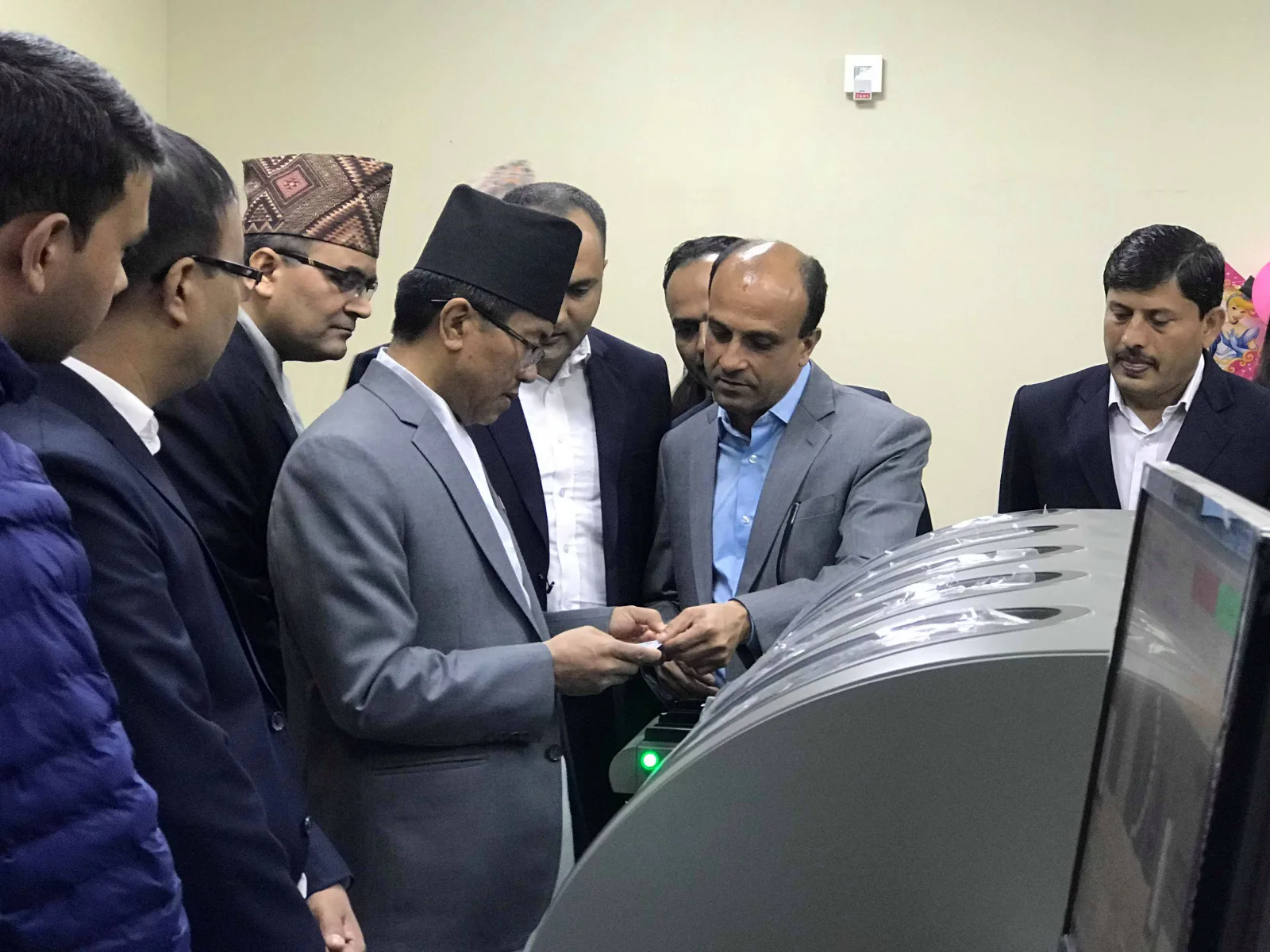 सरकारद्वारा राष्ट्रिय परिचयपत्र छाप्न शुरु
