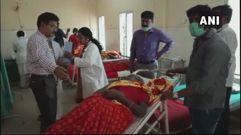 भारतको कर्नाटकमा प्रसाद खाँदा १२ जनाको मृत्यु