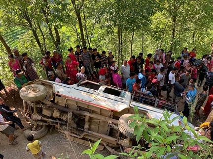 सदरमुकामबाट खाल्टे पात्ले तर्फ जाँदै गरेको जिप दुर्घटना: ८ जना घाइते