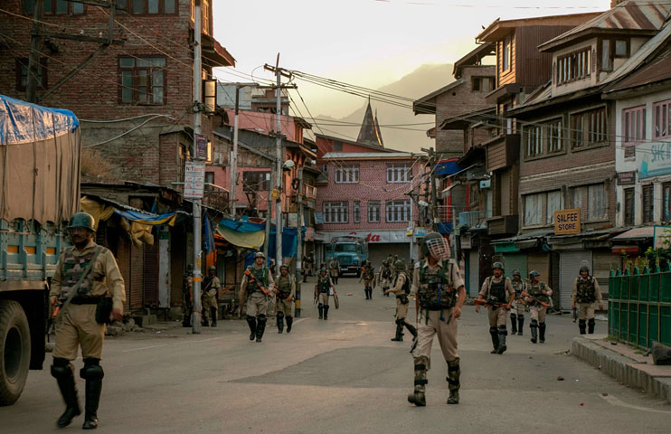 कश्मीरको जनजीवन सामान्य बनाउ : सर्वोच्च अदालत