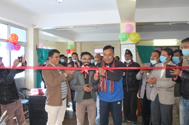 धादिङबेशीस्थित पुछार बजारचोकमा मिलन डेण्टल क्लिनिक सञ्चालनमा
