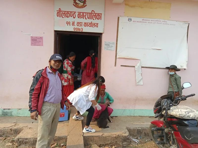 नीलकण्ठ नगरपालिकाको चामभन्ज्याङ्ममा भएको पशुपंक्षी शिविरमा १३१ जना कृषकले सेवा लिए
