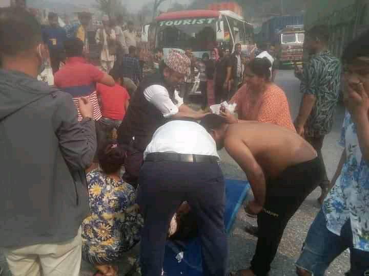 बेनिघारोराङको चौकीटारमा दुर्घटना, २ जना घाईते, एकको अवस्था गम्भीर