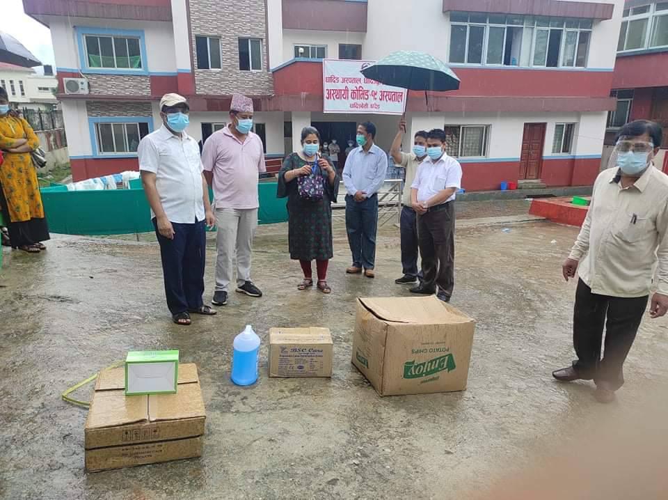धादिङ अस्पताललाई स्वास्थ्य सामाग्री सहयोग