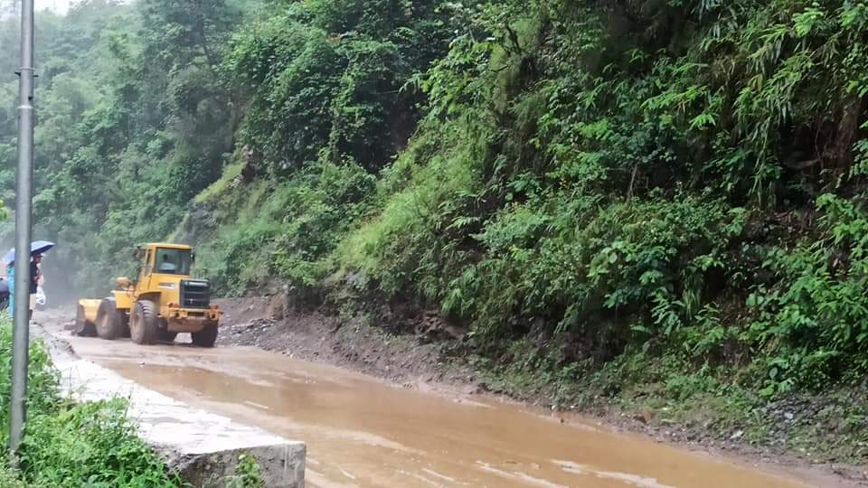 वर्षातसँगै आएको बाढिका कारण जनधनको क्षती, सुरक्षित रहन अनुरोध