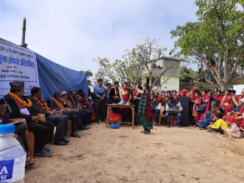 लैङिगक हिंसा विरूद्वको १६ दिने अभियानको अवसरमा धादिङको ठुलोचौरमा लोक गित प्रतियोगिता