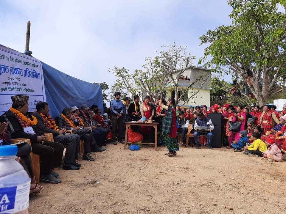 लैङिगक हिंसा विरूद्वको १६ दिने अभियानको अवसरमा धादिङको ठुलोचौरमा लोक गित प्रतियोगिता