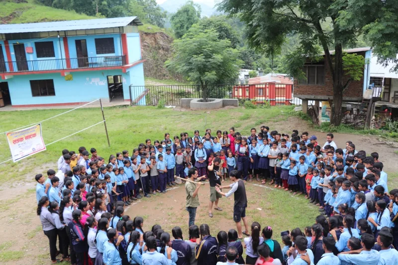 स्वास्थ्य कार्यलय धादिङको आयोजनमा त्रिपुरासुन्दरी र खनियावासमा सडक नाटक मञ्चन(फोटो फिचर)