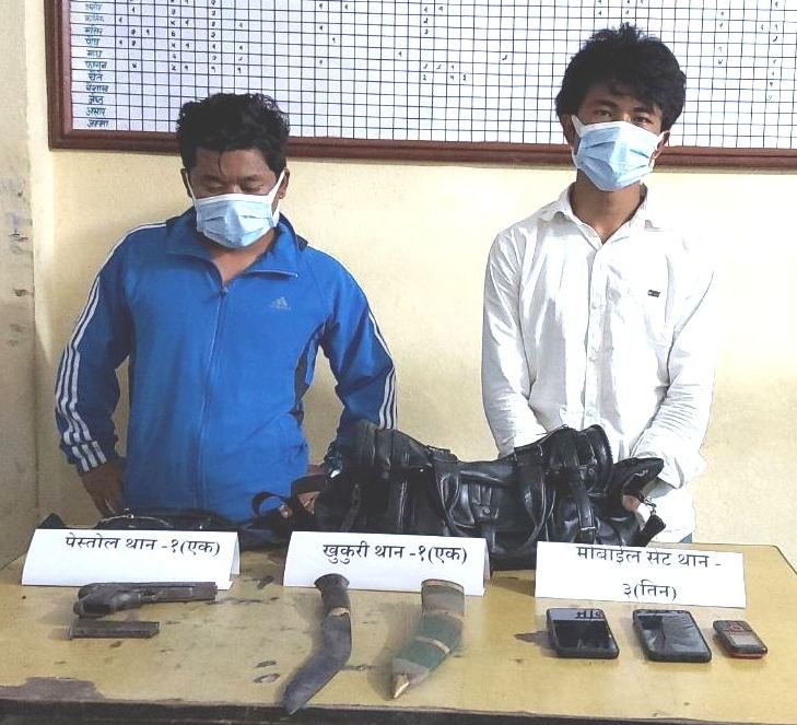 पेस्तोल सहित धादिङ झार्लाङका २ जना पक्राउ