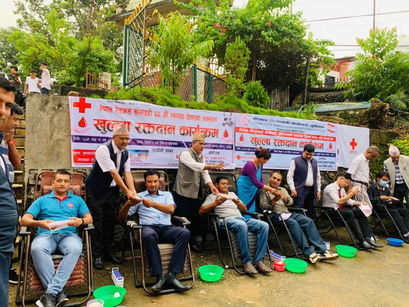 नीलकण्ठ बहुमुखी क्याम्पस परिसरमा भएको रक्तदानमा १०७ जनाले रक्तदान गरे