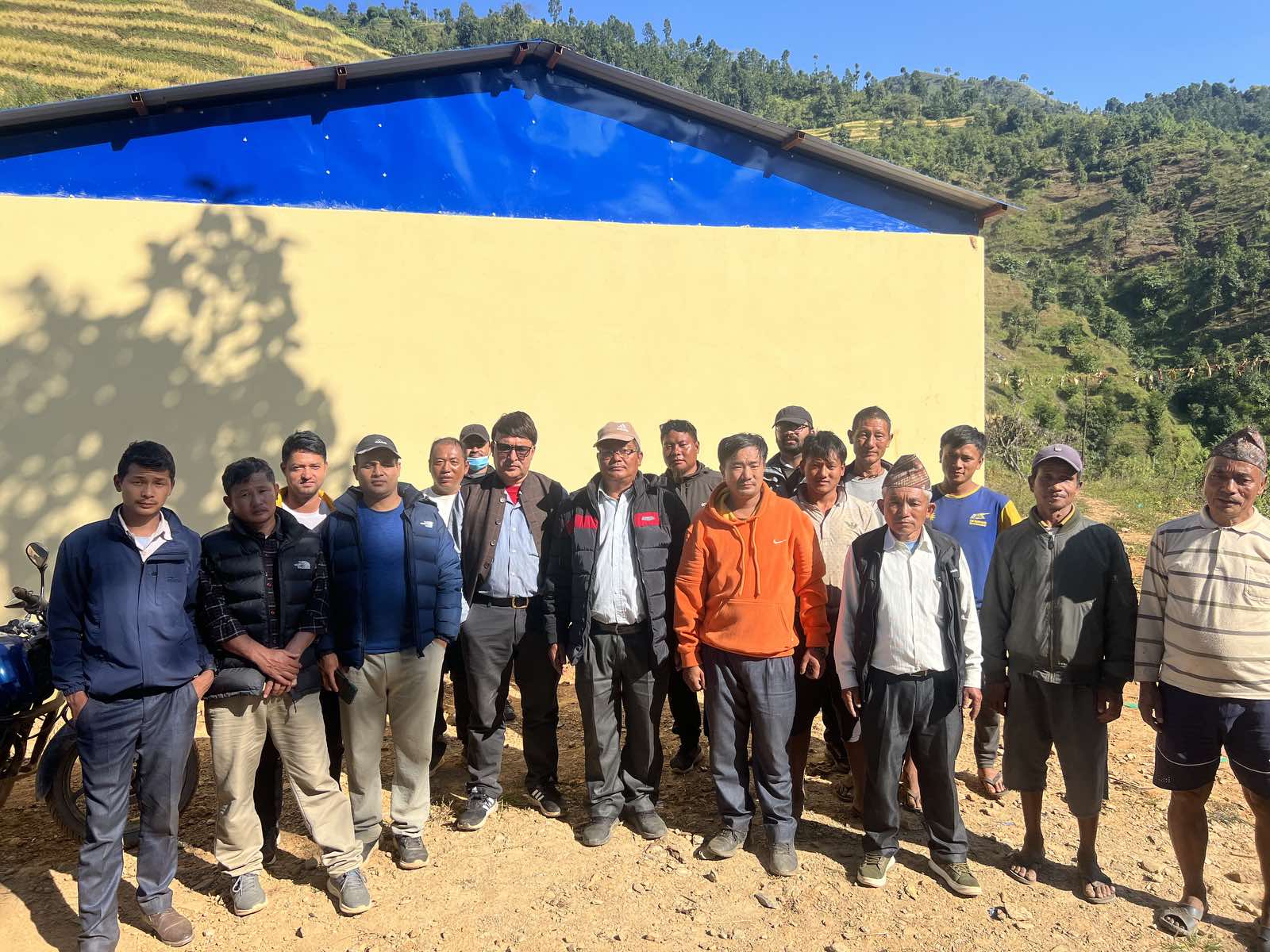 घरदैलो र मतदाता भेटघाटमा केन्द्रित धादिङका उम्मेदवारहरु