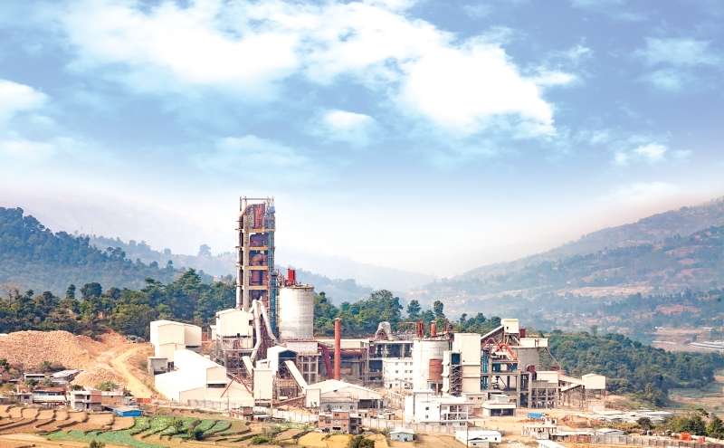 युनाईटेड सिमेन्टमा मेसिनमा ठोक्कीएर एक कामदारको मृत्यु