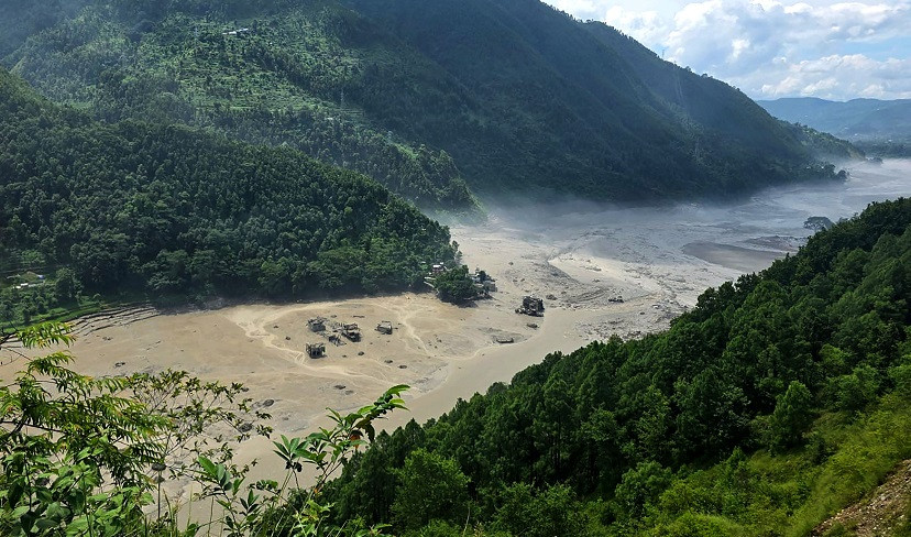 आज राष्ट्रिय शोक,राष्ट्रिय झण्डा आधा झुकाइने
