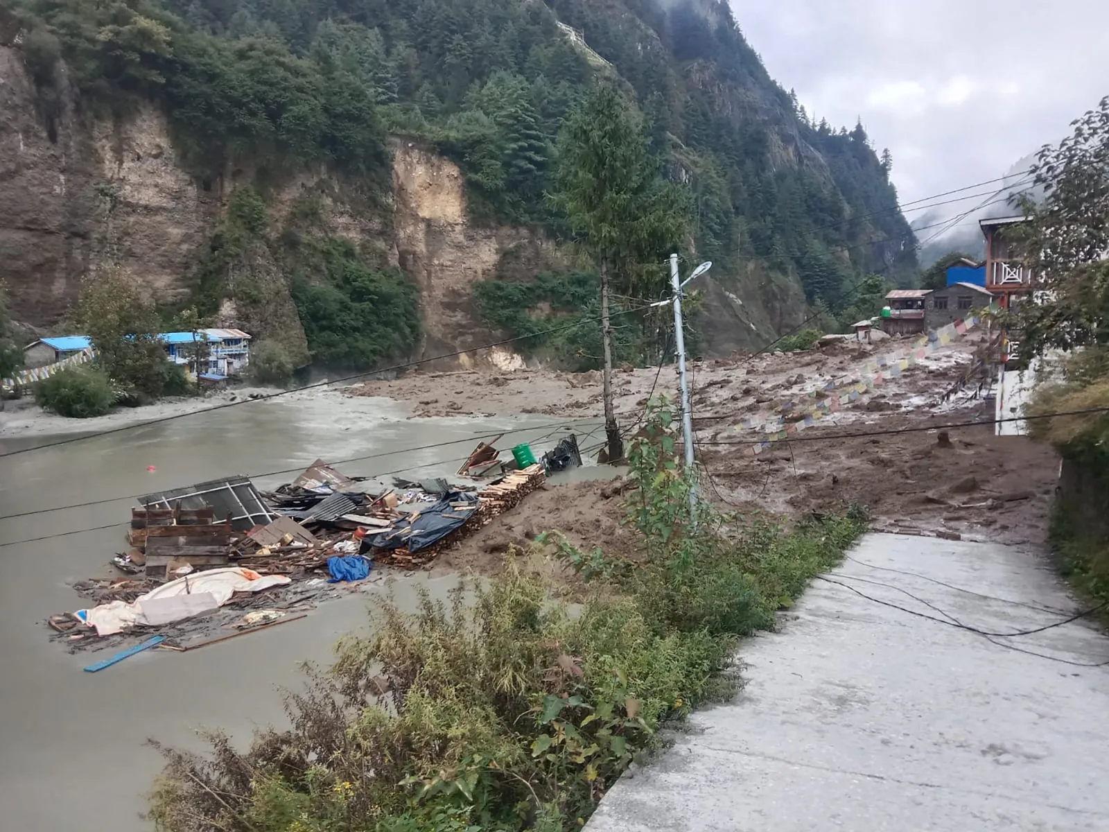 मनाङको तालगाउँ डुबानमा