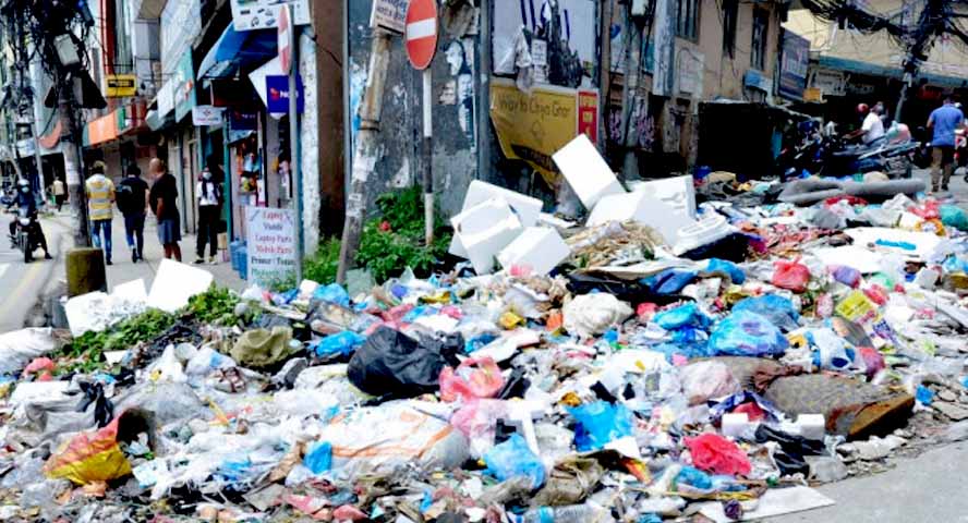 आजबाट काठमाडौंको फोहोर उठने, मध्यराति जुट्यो १८ बुँदे सहमति