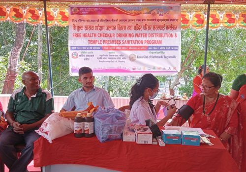 धादिङमा तिजको अवसरमा सरसफाई, निःशुल्क स्वास्थ्य परिक्षण र पानी बितरण