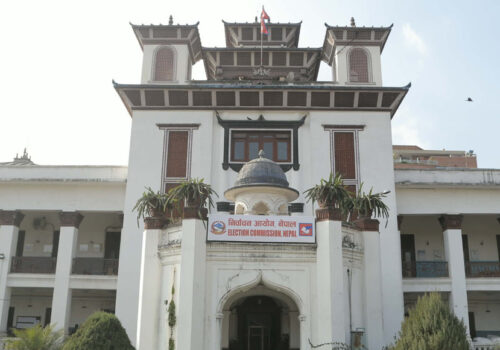 स्वास्थ्य संस्थामा स्वास्थ्यकर्मी तयारी अवस्थामा राख्न निर्वाचन आयोगको निर्देशन