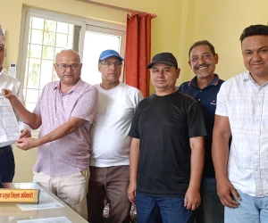 धादिङका निर्माण व्यवसायीद्वारा सरकारलाई ज्ञापनपत्र