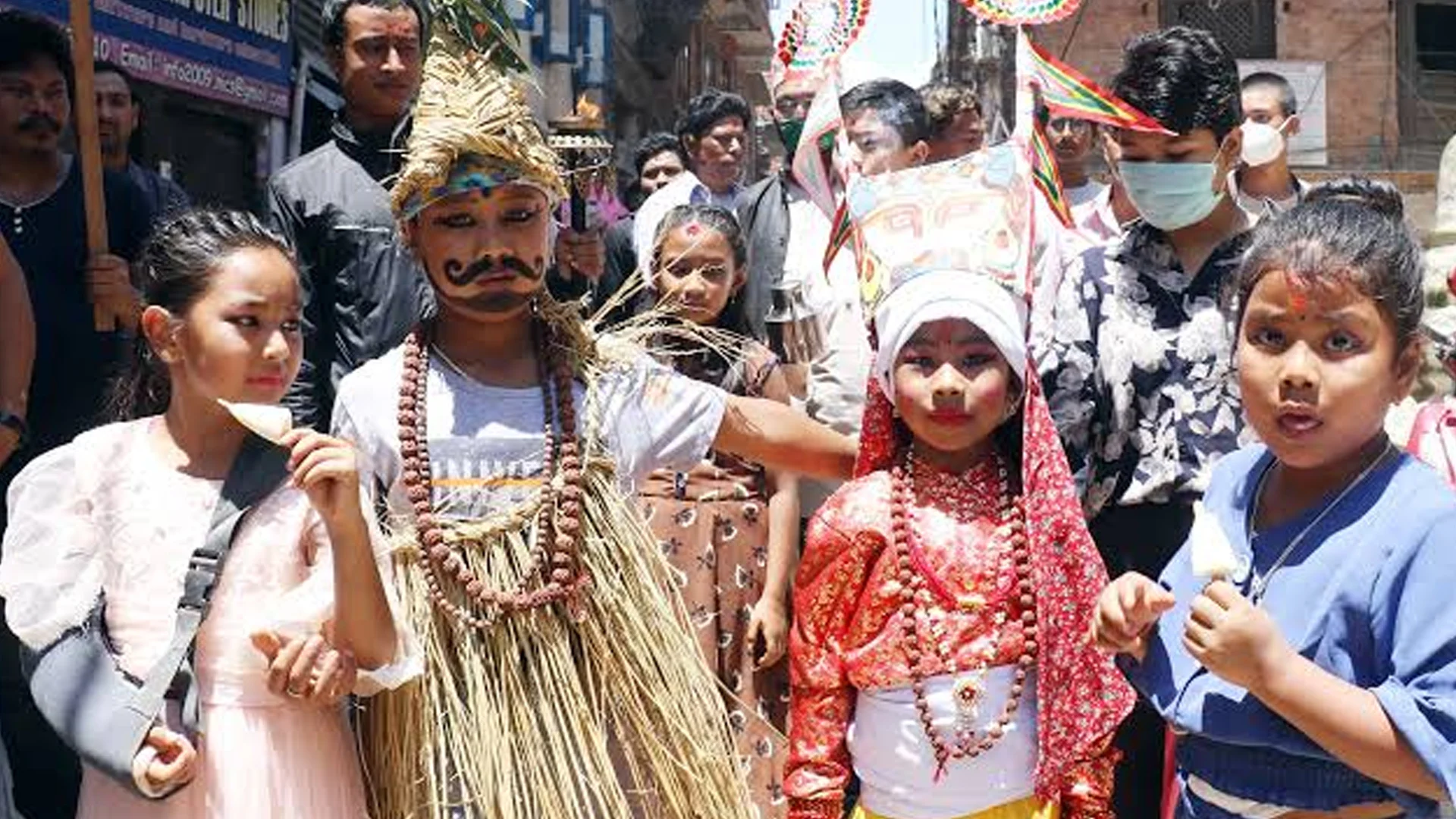 घिन्तागिसी नाचको प्रदर्शनगरेसँगै भक्तपुरमा गाईजात्रा सुरु