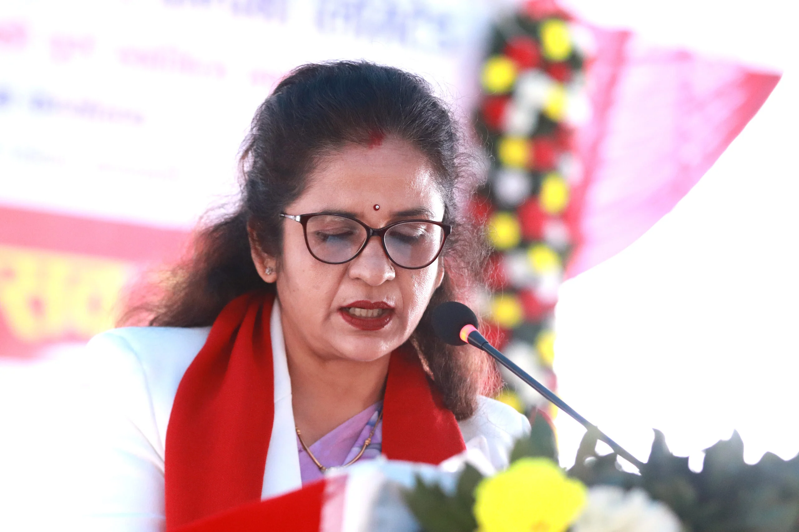 दुर्गम क्षेत्रमा नियमित खाद्यान्न आपूर्ति 