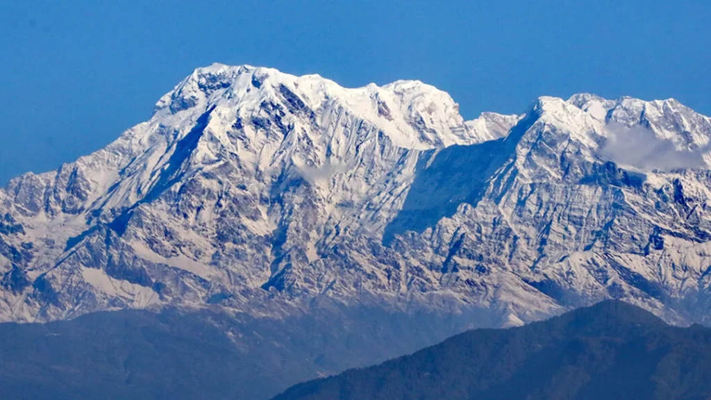 बाढी र झरिको असर पर्यटन व्यवसायमा