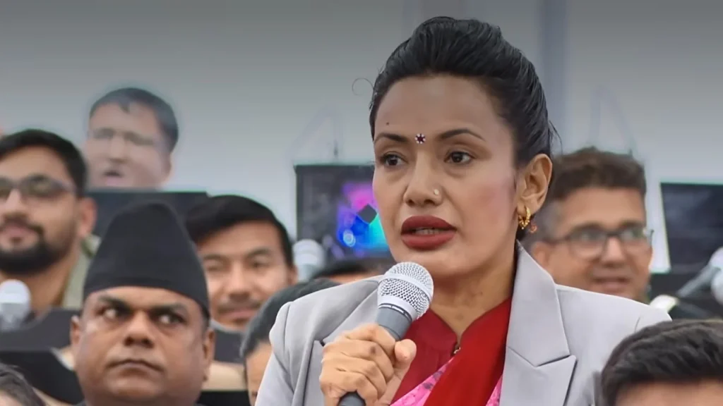 ‘ग्यासको लाइनभन्दा मन्त्रीहरूको लाइन बढी हुने अवस्था नआओस्’ : सांसद आशिका तामाङ