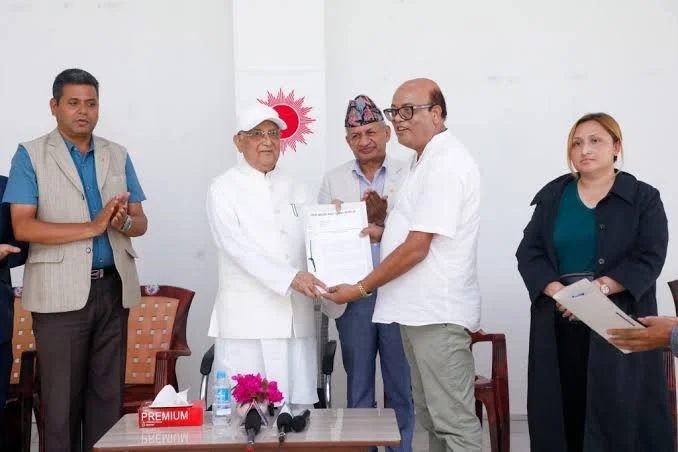 अध्यक्ष ओलीलाई ध्यानाकर्षणपत्र बुझाइयो