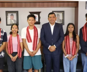 क्लाइम्बिङ टोली दक्षिण कोरिया प्रस्थान