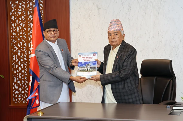राष्ट्रपतिसमक्ष निर्वाचन आयोगको वार्षिक प्रतिवेदन पेश
