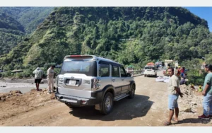 पुलको पहुँचमार्ग बन्योः १५ दिनपछि बागलुङमा सीधा यातायात सञ्चालन
