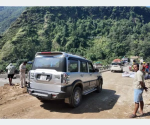 पुलको पहुँचमार्ग बन्योः १५ दिनपछि बागलुङमा सीधा यातायात सञ्चालन