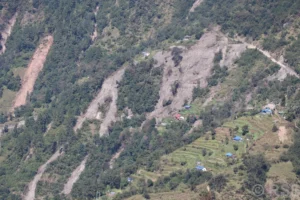 शिखका पहिरो प्रभावित भन्दछन्, ‘आश्रयस्थल भन्दा खाली घरमा बस्न  सहज भयो’