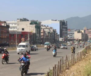 दसैँ मनाएर उपत्यका फर्किने बढ्दै