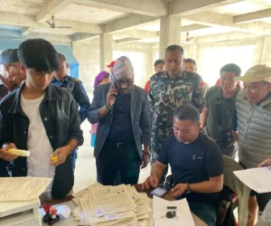 उत्तरगयाका बाढी प्रभावितलाई होल्डिङ सेन्टरमै पुगेर नागरिकताको प्रतिलिपि दिने प्रक्रिया सुरु