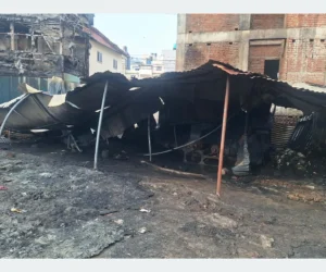 भक्तपुरको प्लास्टिक दाना बनाउने कारखानामा आगलागी