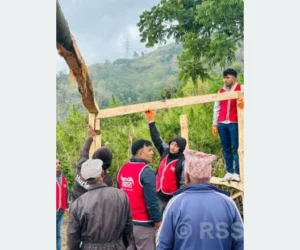 पहिरो प्रभावितलाई श्रमदानबाट अस्थायी आवास