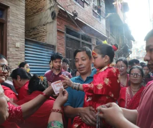 थिमिमा ६२ वर्षपछि जीवित देवी कुमारीको दर्शनसहित टीका ग्रहण गर्ने परम्परा सुरु
