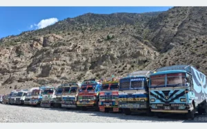 लेतेदेखि कोरलासम्म रोकिएका छन् पाँच सय बढी कन्टेनर