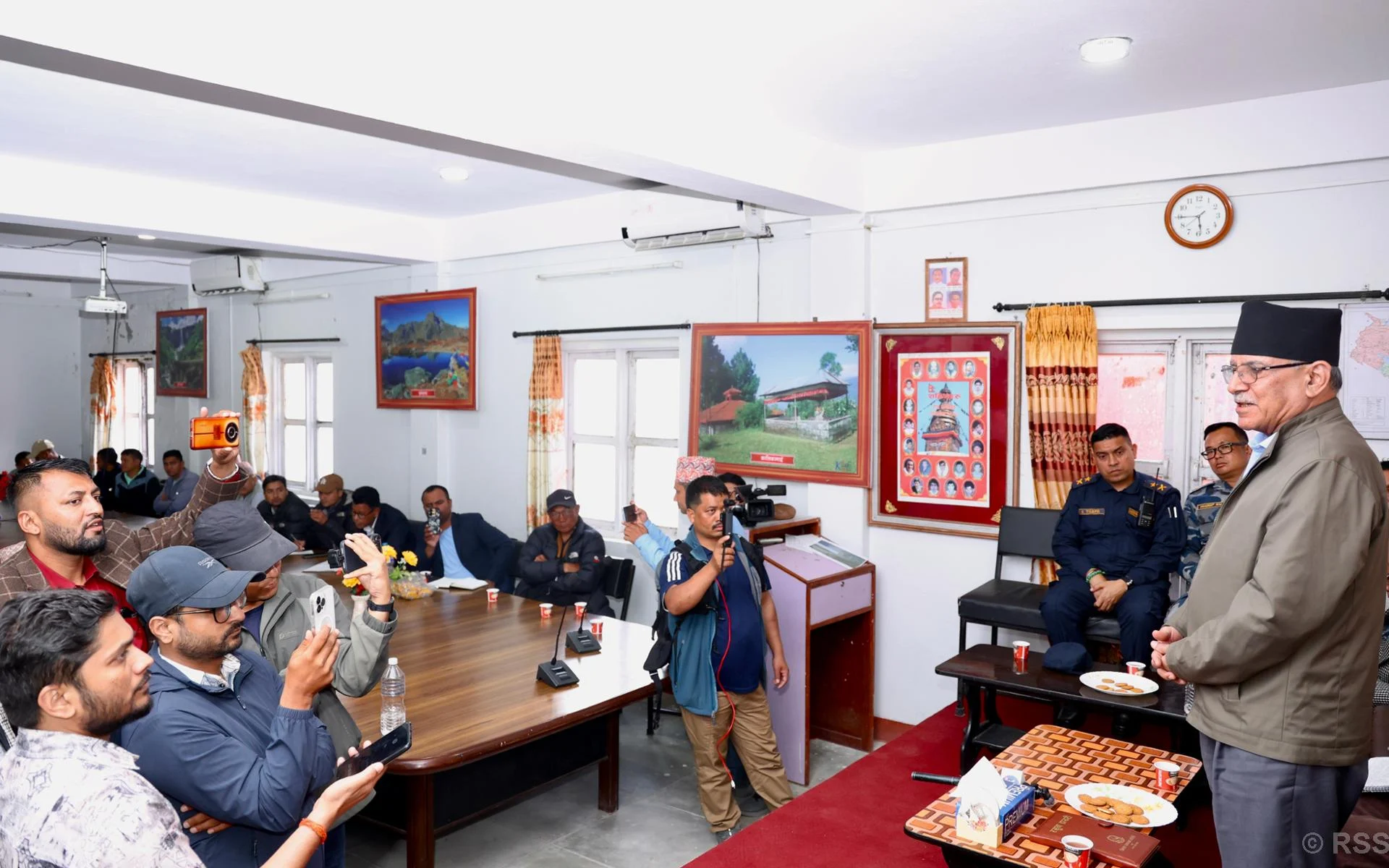 विपद् भोगिरहेको नेपाललाई सघाउन संयोजक दाहालको अपिल