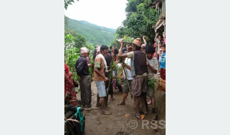 माझी समुदायले मनाउँछन् ‘पितरा पर्व’ १०४०