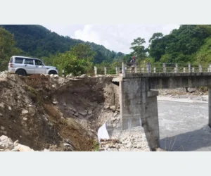 पोखरेबगर पुलको पहुँचमार्ग जोडियो, हलुका सवारीसाधन चल्न थाले