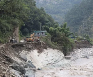 कालीगण्डकी बाढीः रातोपानीको तातोपानी कुण्ड बगरमा परिणत
