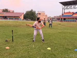 मन्त्री पोखरेलद्वारा देउखुरी क्रिकेट रङ्गशालाको निरीक्षण