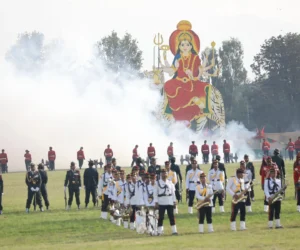 सैनिक मञ्च टुँडिखेलमा फूलपाती बढाइँ