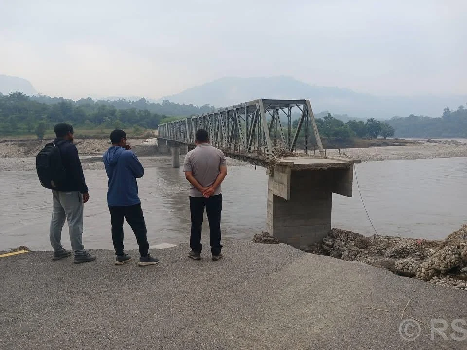 कालीगण्डकी पुलको तनहुँतर्फको पहुँँच सडक पुनर्निर्माण हुँदै