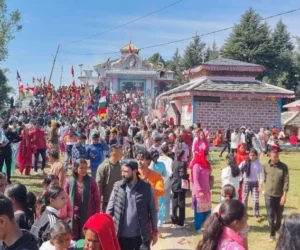 उग्रतारा भगवती मन्दिरमा दर्शनार्थीको घुइँचो