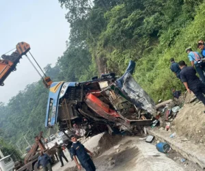 दाउन्ने दुर्घटनामा छ जनाको मृत्यु
